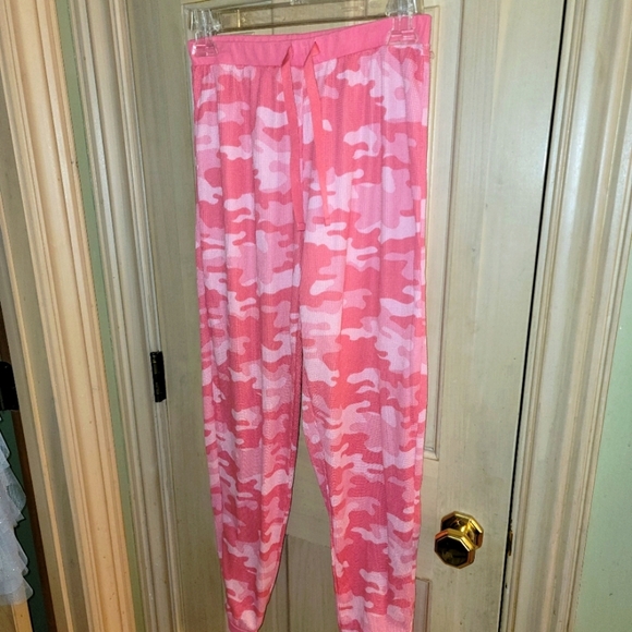 Other - Girls sz L 14 Pajamas bottoms pink camouflage lounge Pants